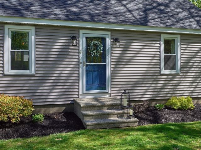 6 Maple Lane, Leicester, MA 01524