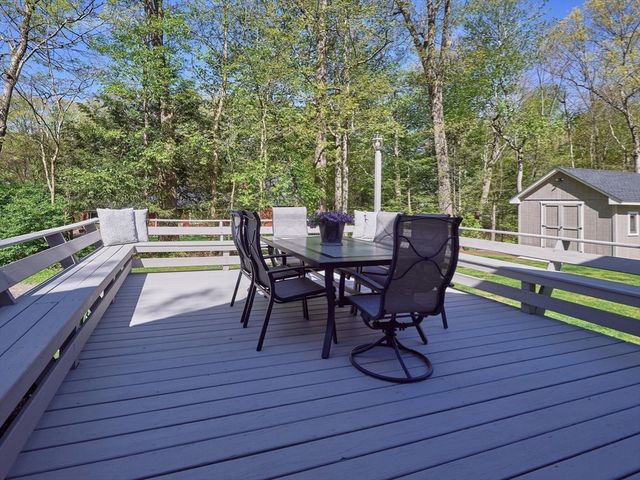6 Maple Lane, Leicester, MA 01524