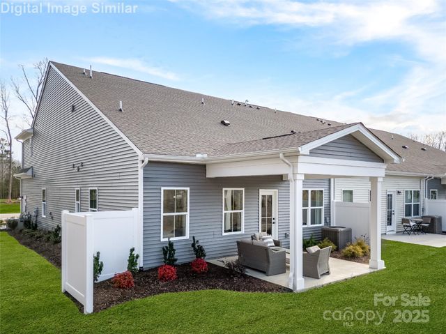 11117 Emerson Landing Drive, Charlotte, NC 28216