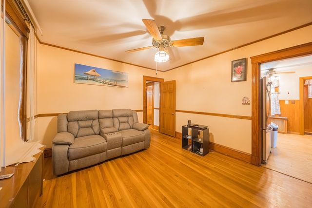 33 Olive St, Revere, MA 02151