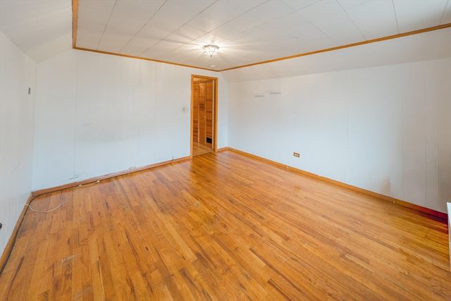 33 Olive St, Revere, MA 02151