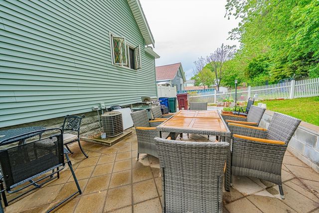 33 Olive St, Revere, MA 02151