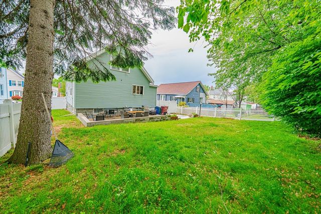33 Olive St, Revere, MA 02151