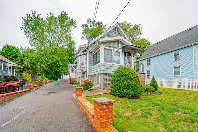 33 Olive St, Revere, MA 02151