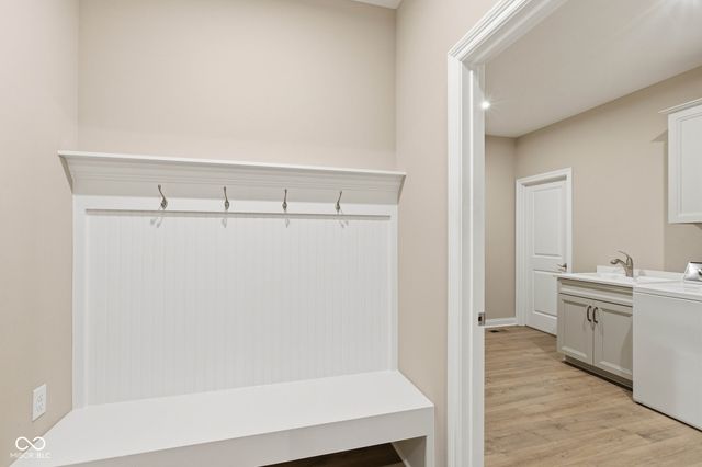 9381 Coopers Lane, Mccordsville, IN 46055