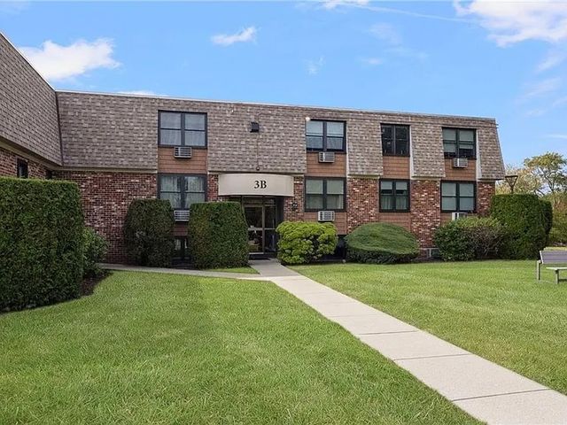 510 Child Street 303B, Warren, RI 02885
