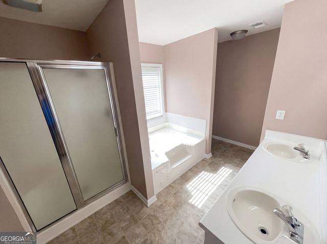 70 Sunny Brook Drive, Newnan, GA 30263