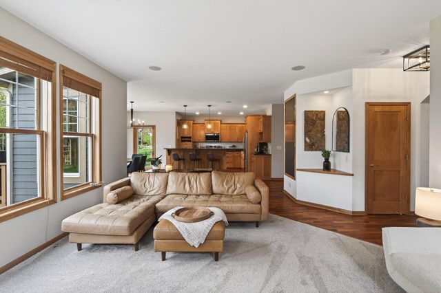 2344 Fieldstone Curve, Woodbury, MN 55129