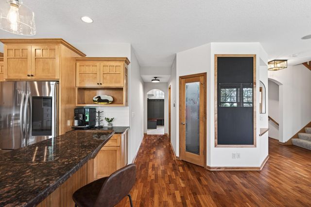 2344 Fieldstone Curve, Woodbury, MN 55129
