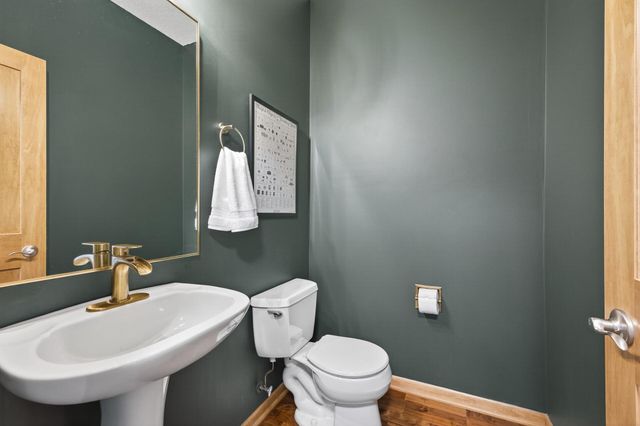 2344 Fieldstone Curve, Woodbury, MN 55129