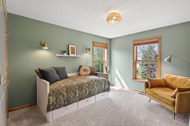 2344 Fieldstone Curve, Woodbury, MN 55129