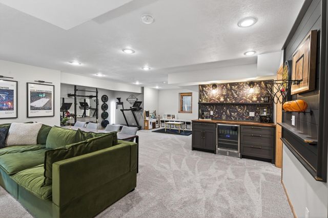 2344 Fieldstone Curve, Woodbury, MN 55129