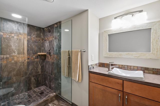 2344 Fieldstone Curve, Woodbury, MN 55129