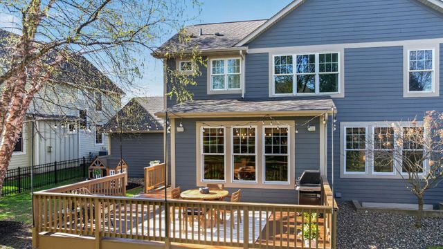 2344 Fieldstone Curve, Woodbury, MN 55129