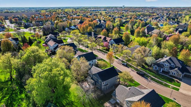 2344 Fieldstone Curve, Woodbury, MN 55129