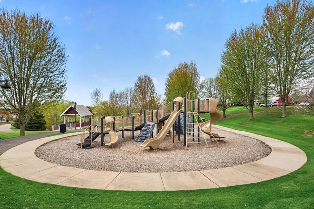 2344 Fieldstone Curve, Woodbury, MN 55129