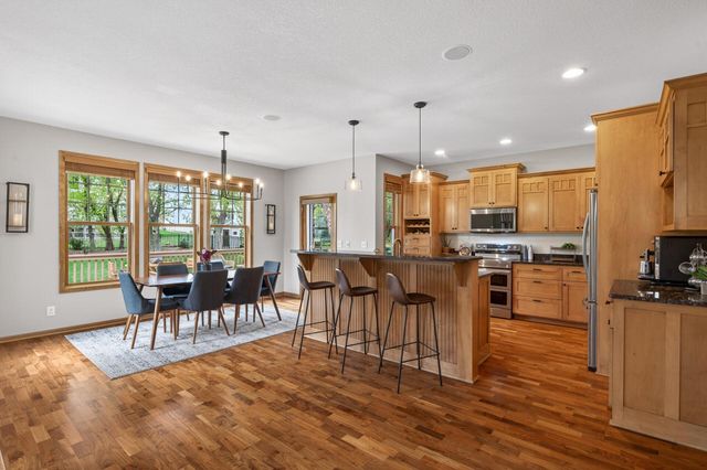 2344 Fieldstone Curve, Woodbury, MN 55129