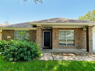 1404 Helmsley Drive, Rosenberg, TX 77471