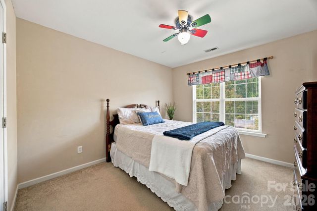 2807 Edgebrook Circle, Matthews, NC 28105