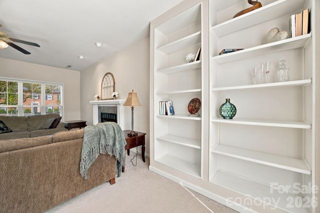 2807 Edgebrook Circle, Matthews, NC 28105