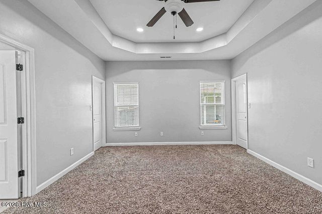 125 Bridgeport Drive, Sneads Ferry, NC 28460