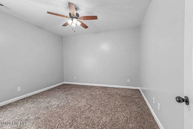 125 Bridgeport Drive, Sneads Ferry, NC 28460