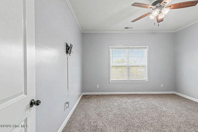 125 Bridgeport Drive, Sneads Ferry, NC 28460