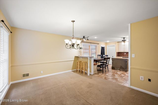 9903 Welshpool Ct, Louisville, KY 40299