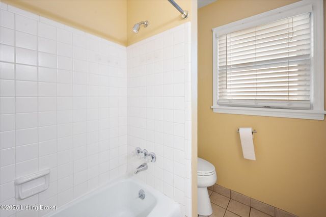 9903 Welshpool Ct, Louisville, KY 40299