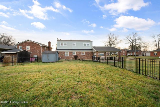 9903 Welshpool Ct, Louisville, KY 40299