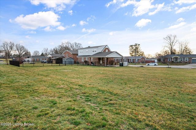 9903 Welshpool Ct, Louisville, KY 40299