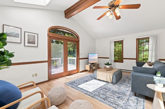 5 Regis Rd, Andover, MA 01810
