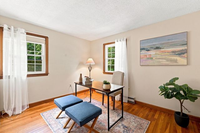 5 Regis Rd, Andover, MA 01810
