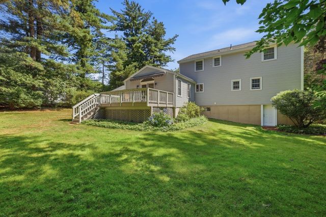 5 Regis Rd, Andover, MA 01810