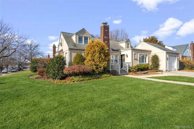 126 Oakland Avenue, West Hempstead, NY 11552