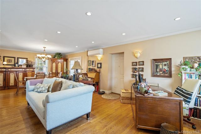 126 Oakland Avenue, West Hempstead, NY 11552