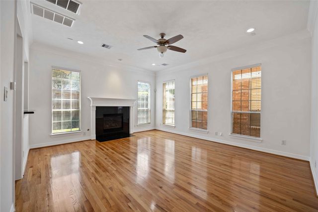 2827 Briarhurst Park, Houston, TX 77057