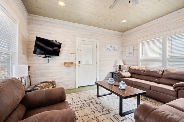 2606 S 11th St 17, Port Aransas, TX 78373