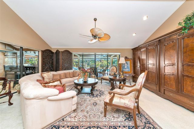 6976 COUNTRY LAKES CIRCLE, Sarasota, FL 34243