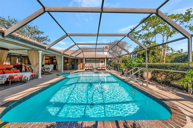 6976 COUNTRY LAKES CIRCLE, Sarasota, FL 34243