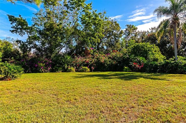 6976 COUNTRY LAKES CIRCLE, Sarasota, FL 34243