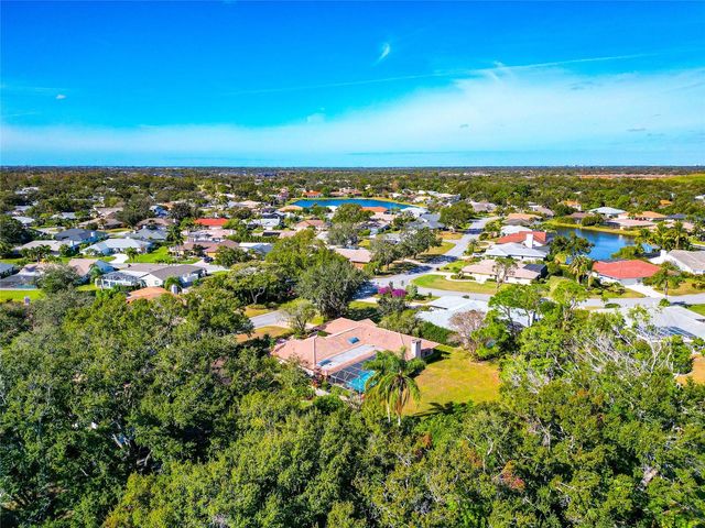 6976 COUNTRY LAKES CIRCLE, Sarasota, FL 34243