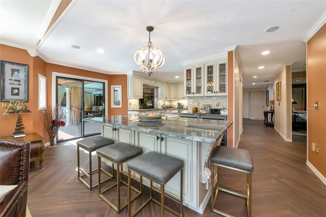 6976 COUNTRY LAKES CIRCLE, Sarasota, FL 34243