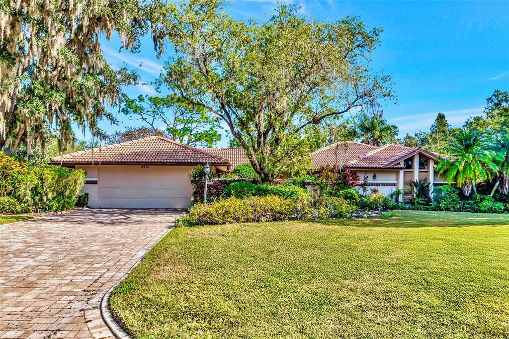 6976 COUNTRY LAKES CIRCLE, Sarasota, FL 34243