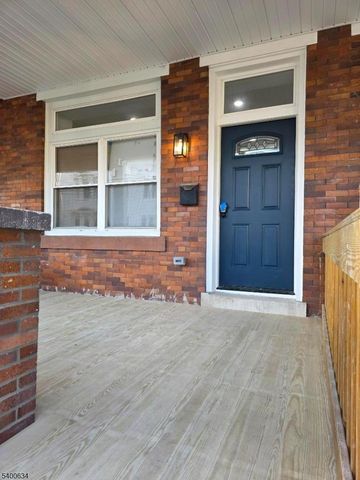 37 Colonial Avenue, Trenton City, NJ 08618