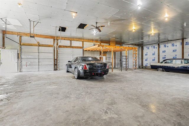 14571 S 38th Street, Vicksburg, MI 49097