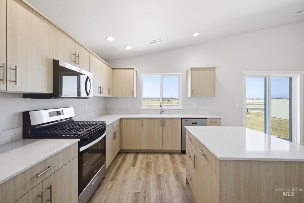 9360 W Blazing Star St, Nampa, ID 83687 photo 5