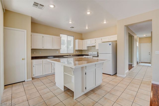 8541 Last Point Avenue, Las Vegas, NV 89129