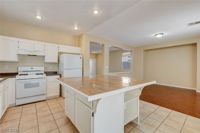 8541 Last Point Avenue, Las Vegas, NV 89129