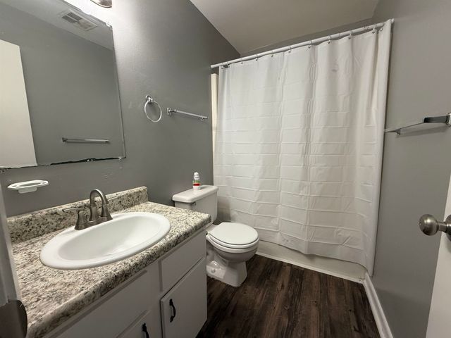 258 N Villas Ct Apt A, Tallahassee, FL 32303